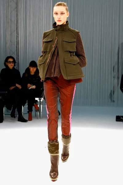 Look 17